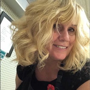 Meet your Posher, Heidi